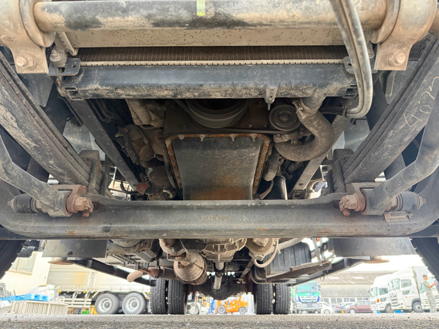 いすゞ 中型増トン標準  クレーン４段 LKG-FTR90S2